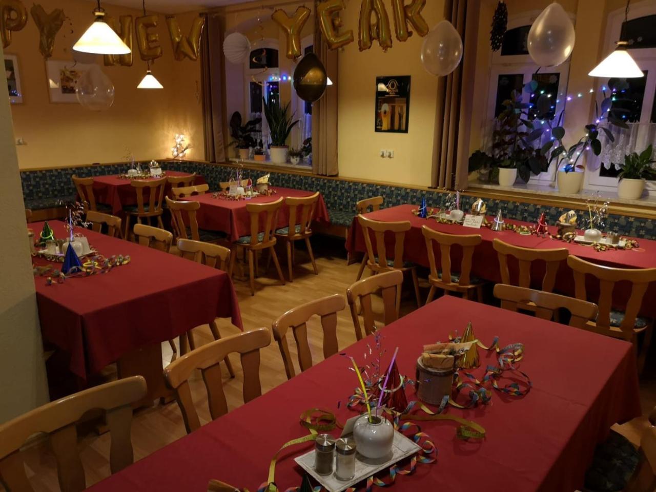 Gasthof Zum Alten Schulmeister Harra Exterior foto